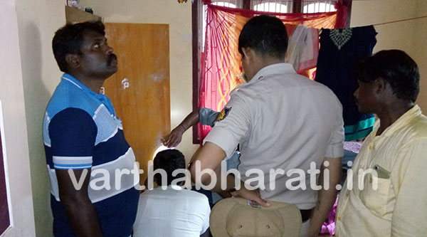 ಮನೆಗೆ ನುಗ್ಗಿ ಚಿನ್ನಾಭರಣ ದರೋಡೆ